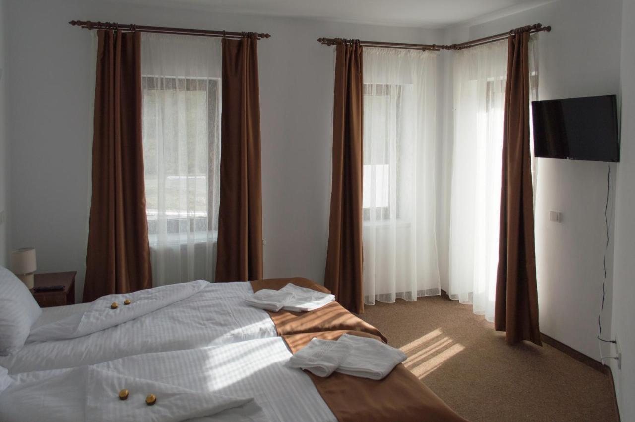 Pensiune Casa Ampeia Alba Iulia Exteriér fotografie